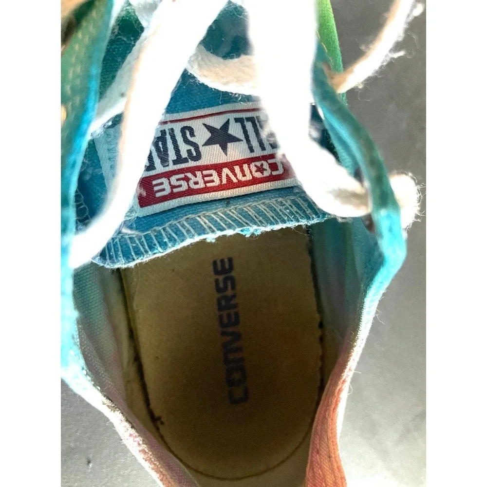 Youth Rainbow All Star Converse Size 1.5
